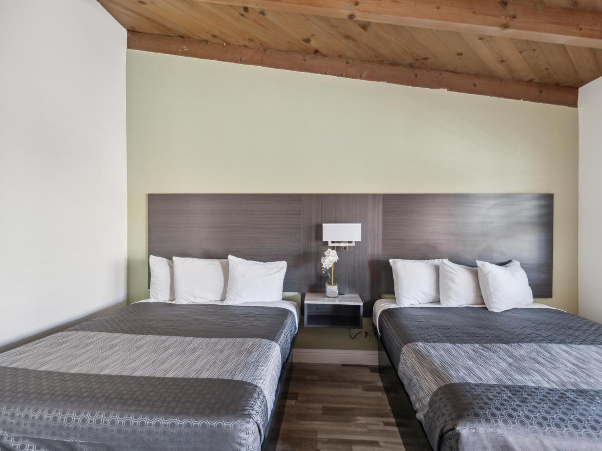 Discovery Inn Monterey Bay Seaside Ngoại thất bức ảnh